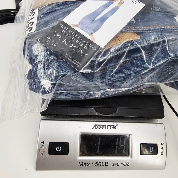 NEW Sofia Jeans Adora Curvy Girlfriend Frayed Side Straight Jean Size 8 S - Picture 12 of 12